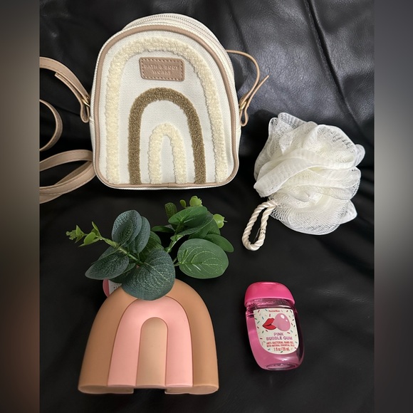 Bath & Body Works Accessories Bath And Body Works Neutral Rainbow